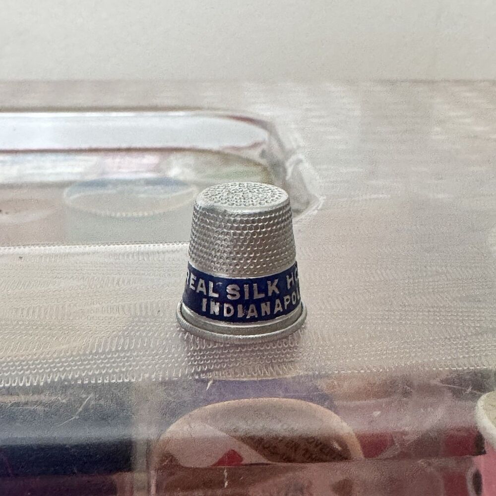 Huge Vintage Sewing Notions Lot Kit Case Singer Assorted Needles & Thread - Picture 12 of 14